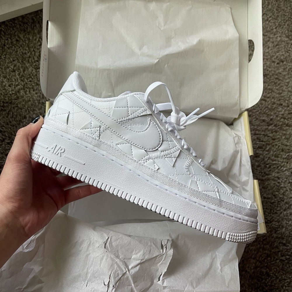 BILLIE EILISH AIR FORCE 1 LOW